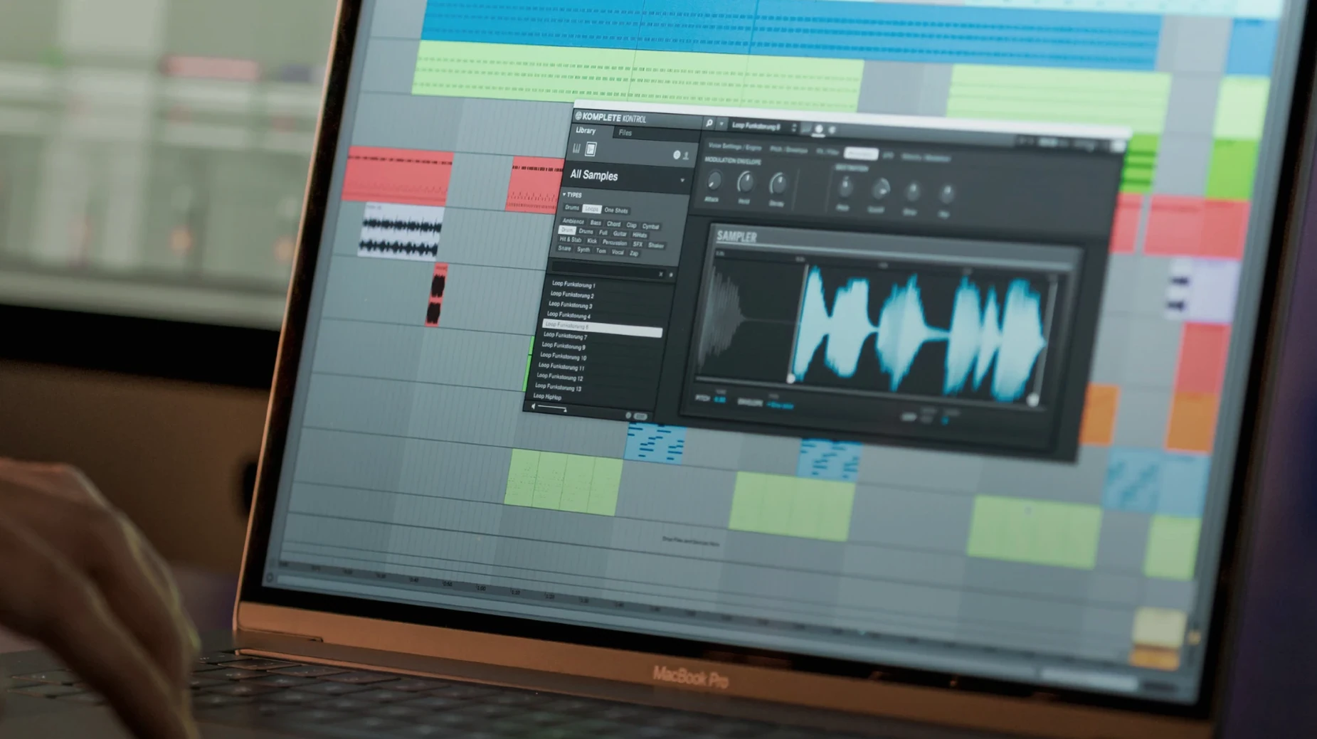 Komplete Kontrol — frame 1 komplete kontrol on a Mac